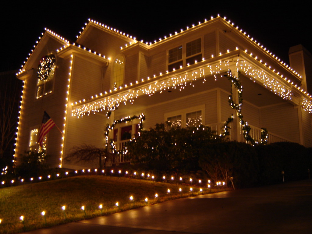 Hanging Christmas Lights On Gutter Guards - Gutters & GuardsGutters ...