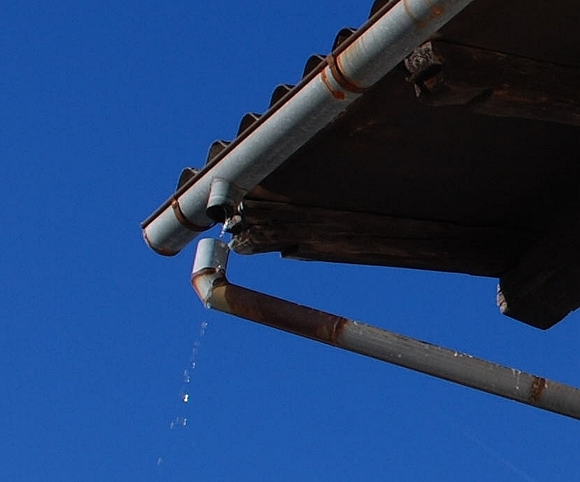 Gutter Emergency: What To Do BEFORE Your Repairman Arrives